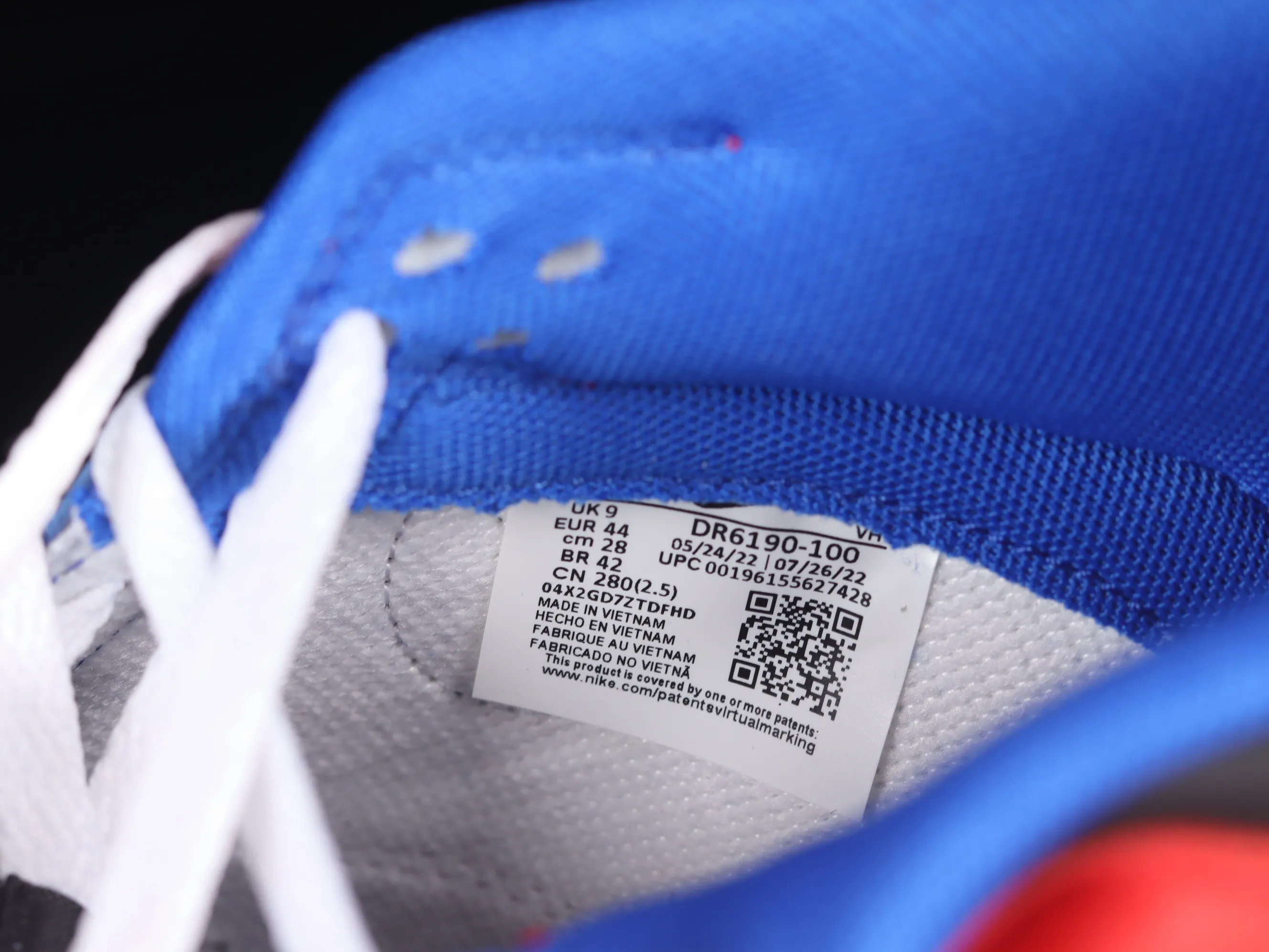 All categories Nk SB Dunk series Nk SB Dunk Low low-top sneakers C version Nk Dunk Low "TSU" University theme series SB low-top sports and leisure sneakers DR6190-100